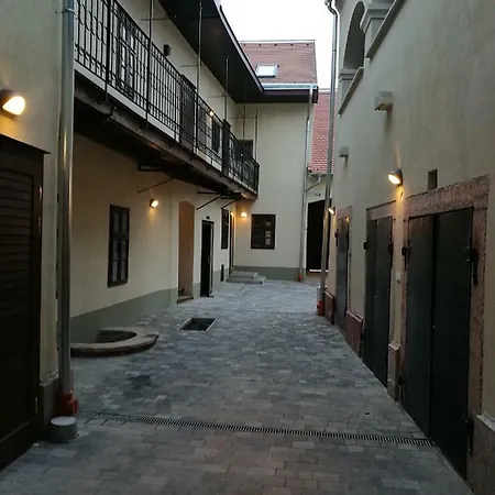 Loft Apartman