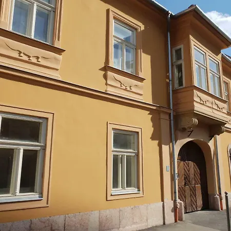 Loft Apartman Apartament Győr